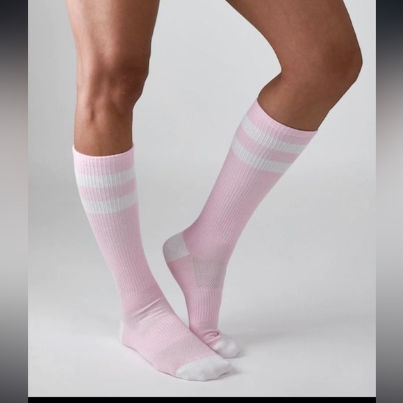 🩷SWEET PINK🩷Compression Knee High Athletic Style Socks 💞 - Picture 3 of 15